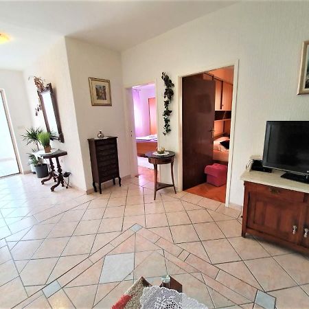 Apartments Angela Кампор Экстерьер фото