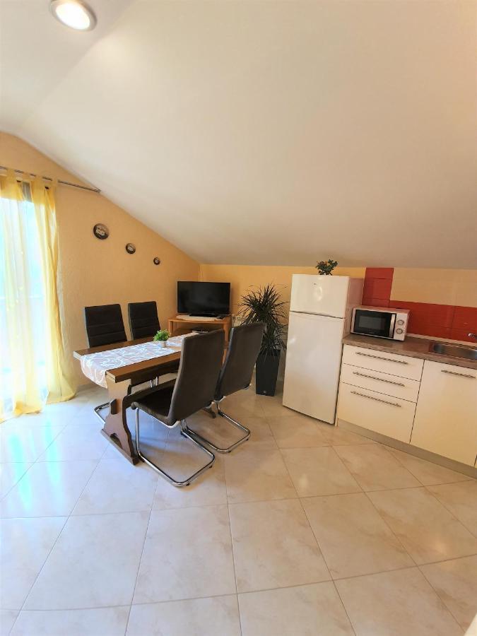 Apartments Angela Кампор Экстерьер фото