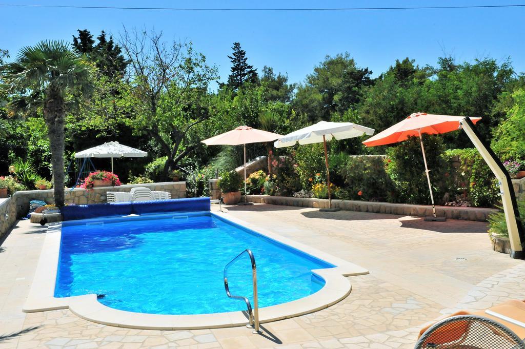 Apartments Angela Кампор Экстерьер фото