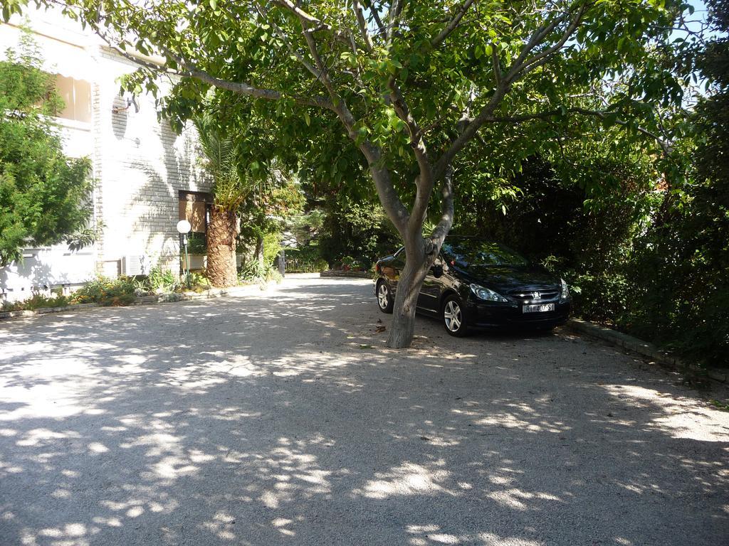 Apartments Angela Кампор Экстерьер фото
