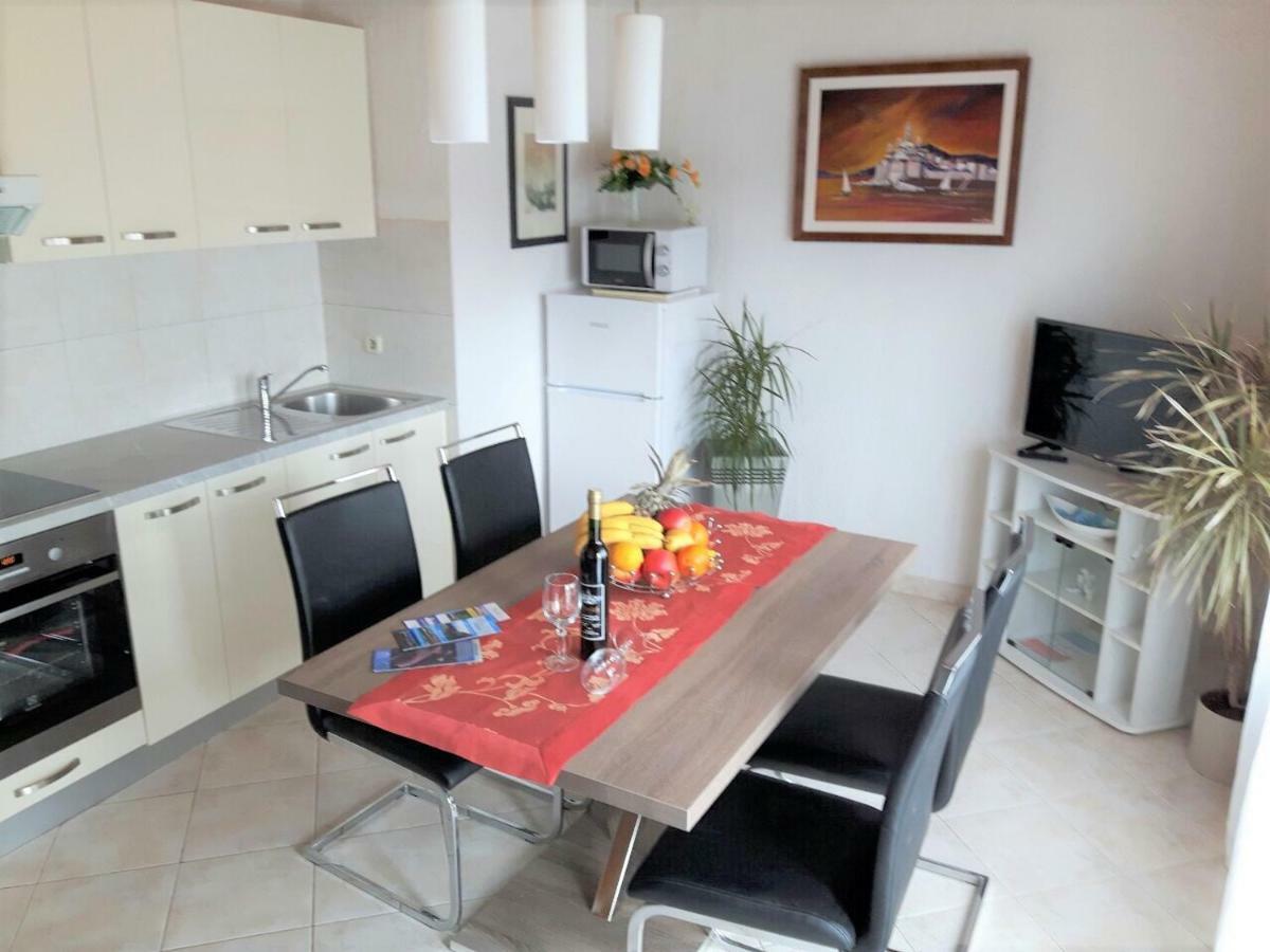 Apartments Angela Кампор Экстерьер фото